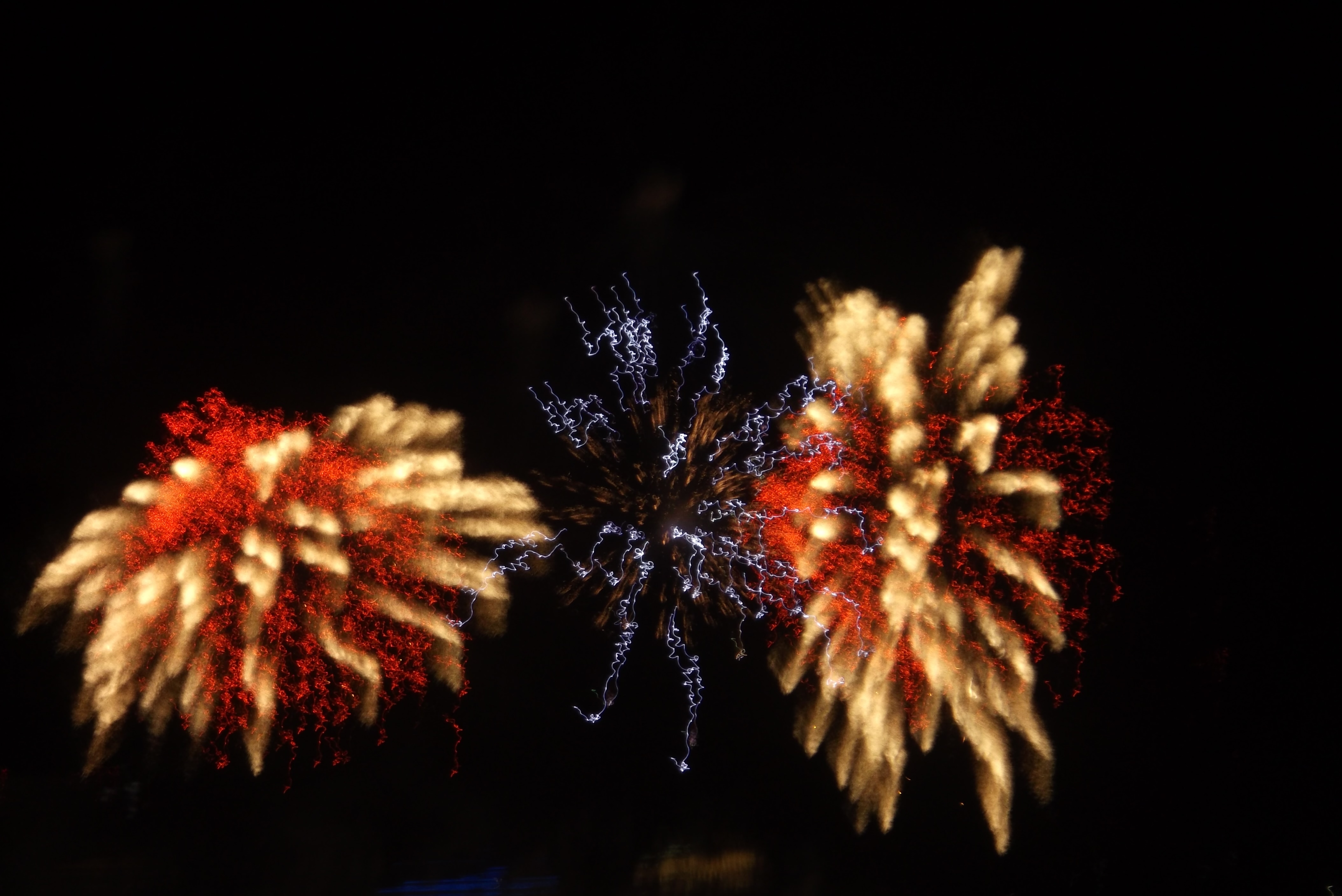 WEBN Fireworks 2016 40th Ann at Kandances and Dans Home (5) (2018_09_17 17_14_01 UTC)